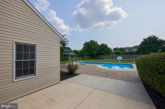2282 PORTER WAY, Lancaster, PA 17601