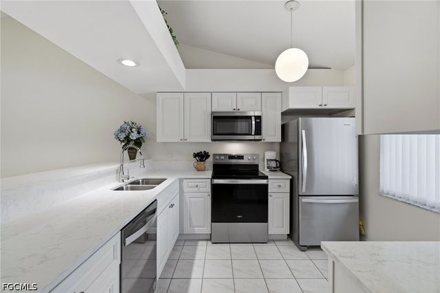 11761 Caraway LN 141, Fort Myers, FL 33908