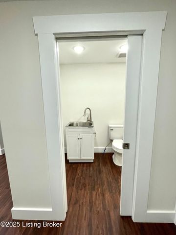 144 Main St, Pleasureville, KY 40057