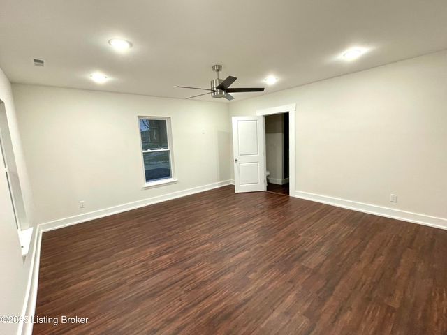 144 Main St, Pleasureville, KY 40057