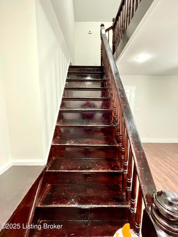 144 Main St, Pleasureville, KY 40057