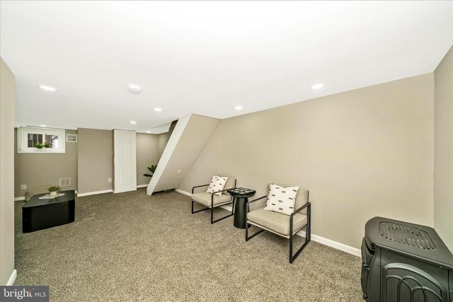 4 N BELLE GROVE RD, Baltimore, MD 21228