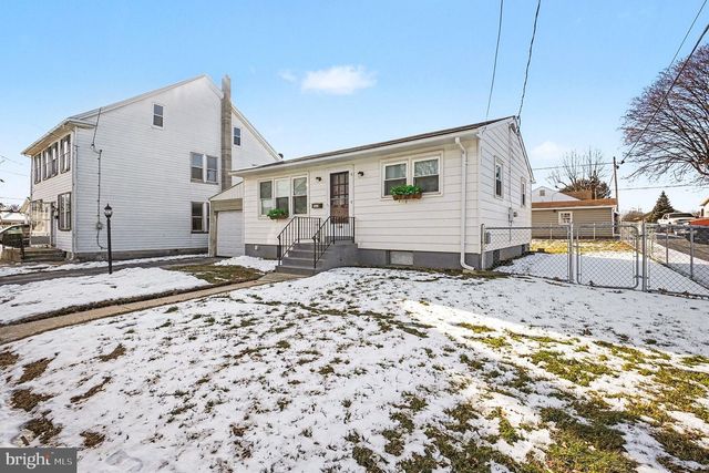 523 BOLLMAN ST, Lebanon, PA 17042