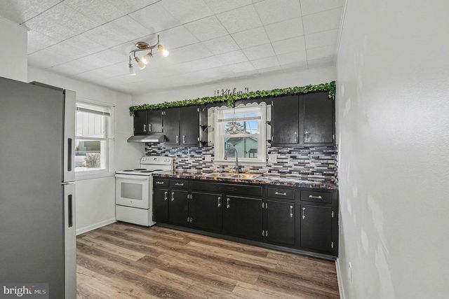 523 BOLLMAN ST, Lebanon, PA 17042