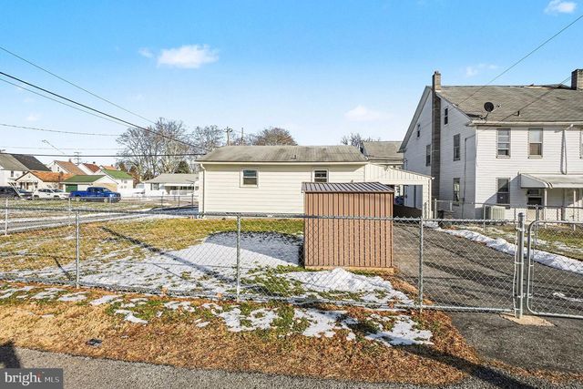 523 BOLLMAN ST, Lebanon, PA 17042