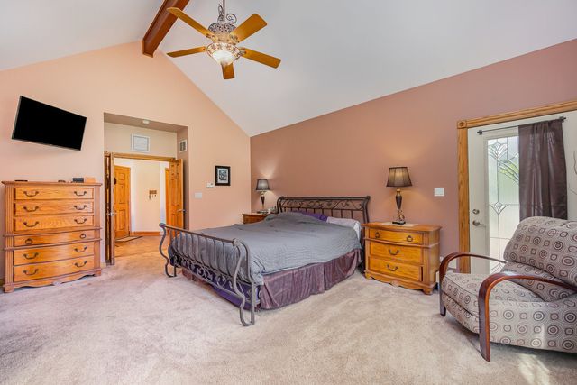 8855 E 93rd Avenue, Crown Point, IN 46307