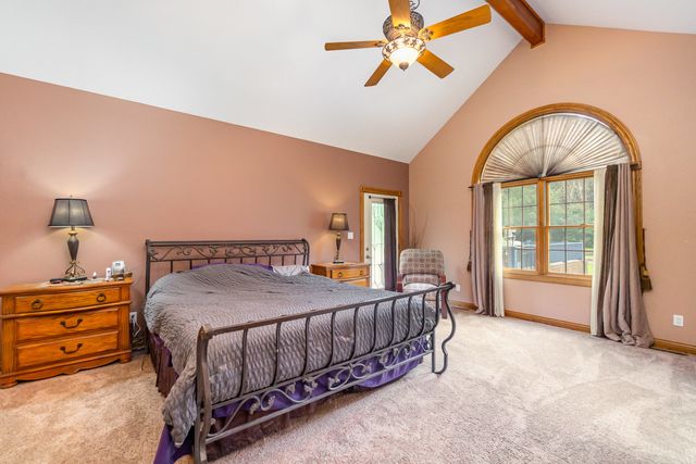 8855 E 93rd Avenue, Crown Point, IN 46307