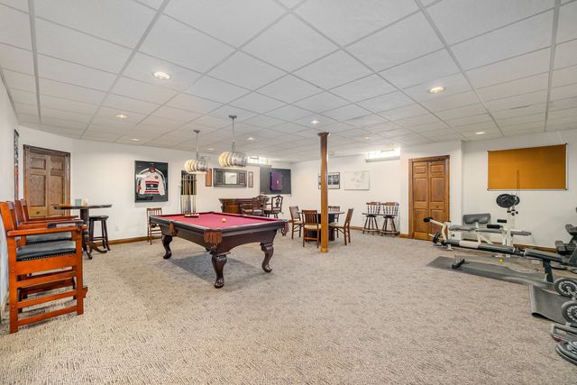 8855 E 93rd Avenue, Crown Point, IN 46307