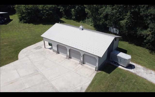 8855 E 93rd Avenue, Crown Point, IN 46307