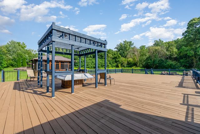 8855 E 93rd Avenue, Crown Point, IN 46307