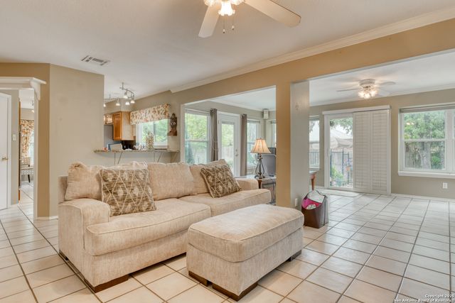 8811 Silent Stream, San Antonio, TX 78250