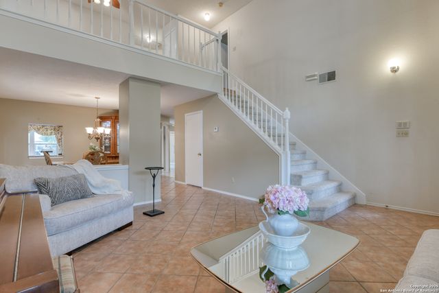 8811 Silent Stream, San Antonio, TX 78250