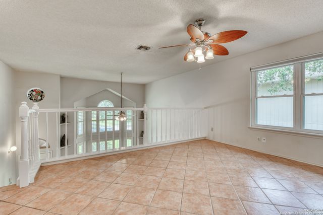 8811 Silent Stream, San Antonio, TX 78250