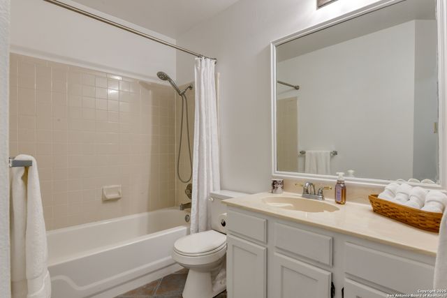 8811 Silent Stream, San Antonio, TX 78250