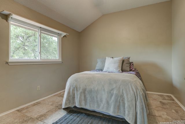 8811 Silent Stream, San Antonio, TX 78250