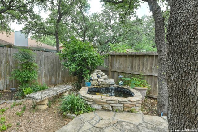 8811 Silent Stream, San Antonio, TX 78250