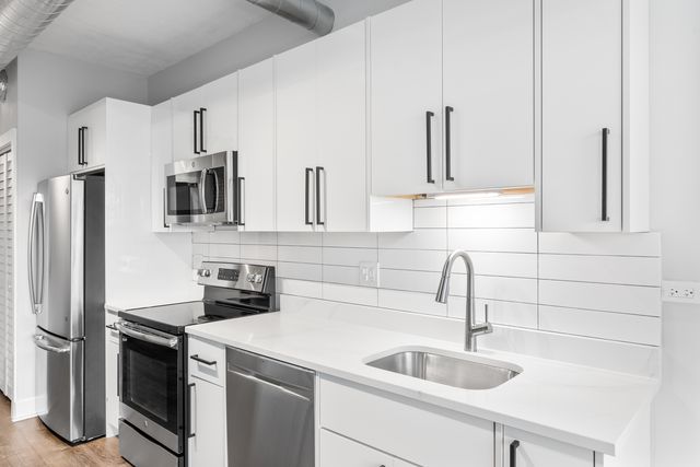 7645 N SHERIDAN Road 316, Chicago, IL 60626
