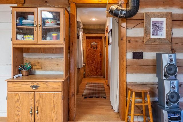 800 COVE MOUNTAIN RD, Mathias, WV 26812