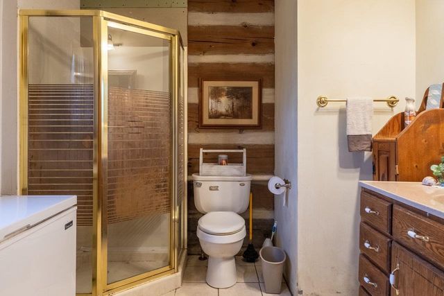 800 COVE MOUNTAIN RD, Mathias, WV 26812