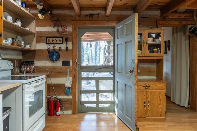 800 COVE MOUNTAIN RD, Mathias, WV 26812