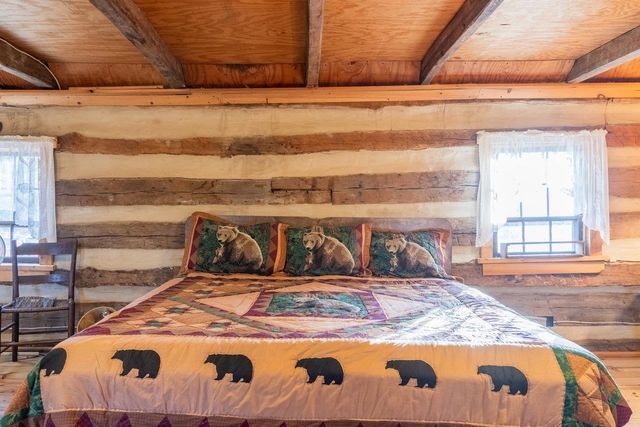 800 COVE MOUNTAIN RD, Mathias, WV 26812