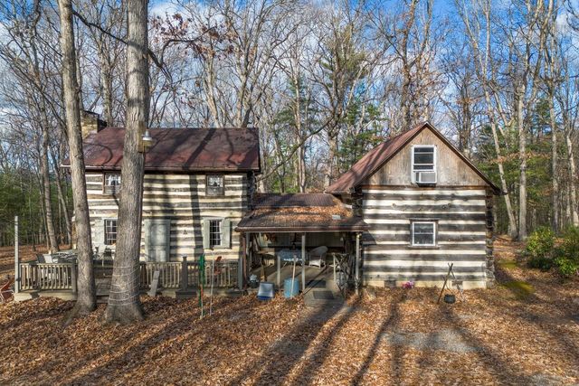 800 COVE MOUNTAIN RD, Mathias, WV 26812