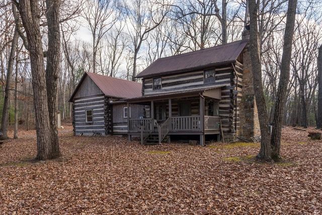 800 COVE MOUNTAIN RD, Mathias, WV 26812