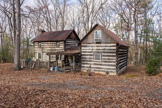 800 COVE MOUNTAIN RD, Mathias, WV 26812