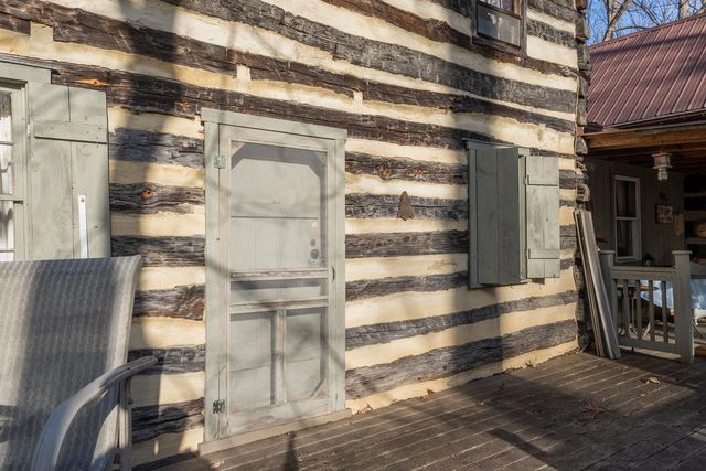 800 COVE MOUNTAIN RD, Mathias, WV 26812