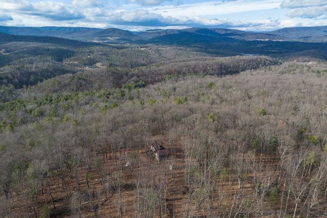 800 COVE MOUNTAIN RD, Mathias, WV 26812