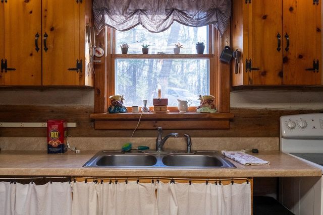 800 COVE MOUNTAIN RD, Mathias, WV 26812