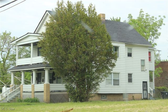 482 E 142nd Street, Cleveland, OH 44110