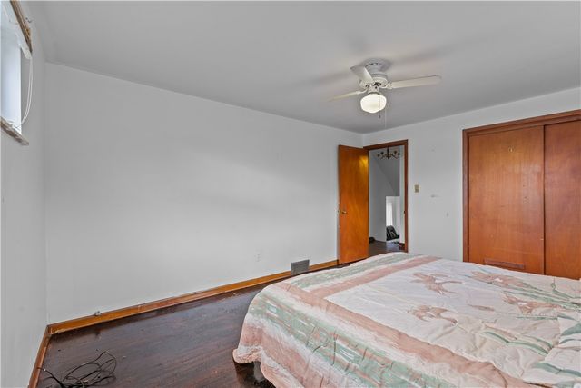 1213 Robinia Dr, Penn Hills, PA 15221