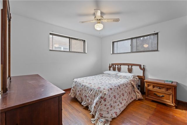 1213 Robinia Dr, Penn Hills, PA 15221