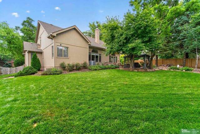 14221 Seward Street, Omaha, NE 68154