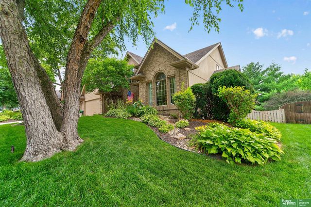 14221 Seward Street, Omaha, NE 68154