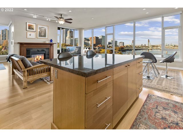 1900 S RIVER Dr N601, Portland, OR 97201