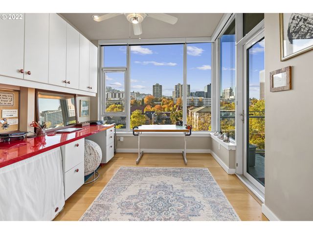 1900 S RIVER Dr N601, Portland, OR 97201