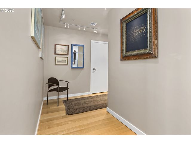 1900 S RIVER Dr N601, Portland, OR 97201