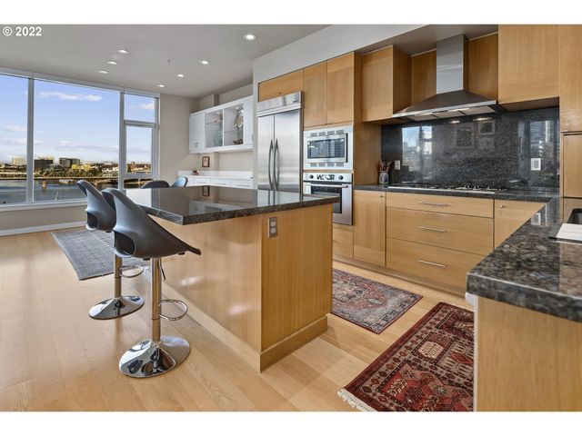 1900 S RIVER Dr N601, Portland, OR 97201