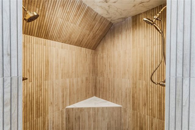 12265 Greasy Valley Road, Prairie Grove, AR 72753