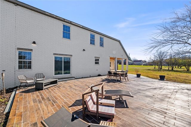 12265 Greasy Valley Road, Prairie Grove, AR 72753