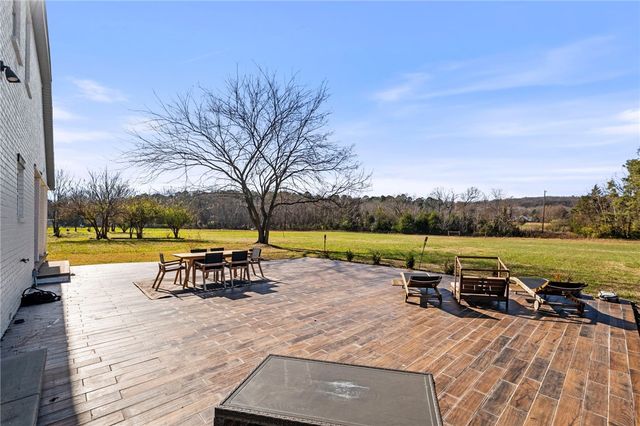 12265 Greasy Valley Road, Prairie Grove, AR 72753