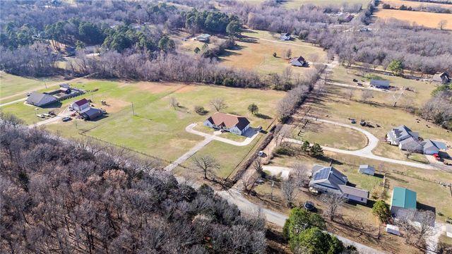 12265 Greasy Valley Road, Prairie Grove, AR 72753