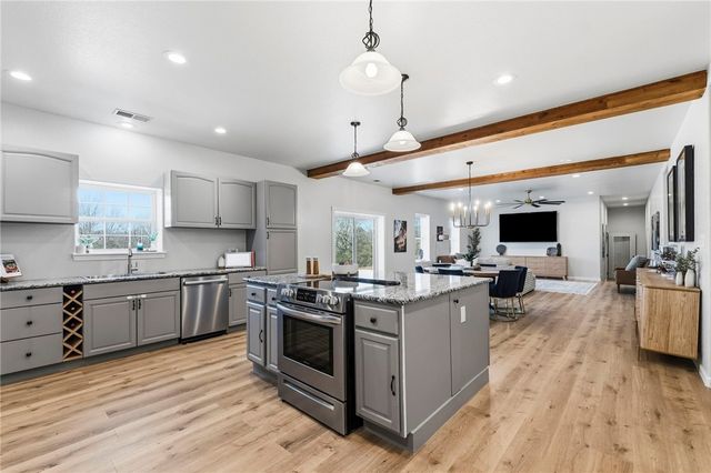 12265 Greasy Valley Road, Prairie Grove, AR 72753