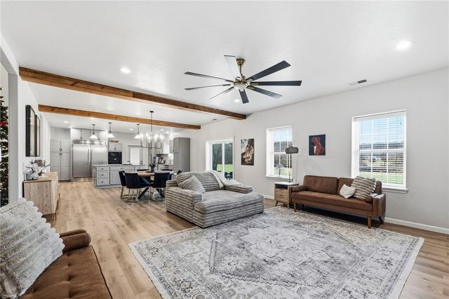 12265 Greasy Valley Road, Prairie Grove, AR 72753