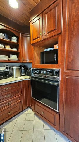 534 Hamburg Turnpike, West Milford, NJ 07480