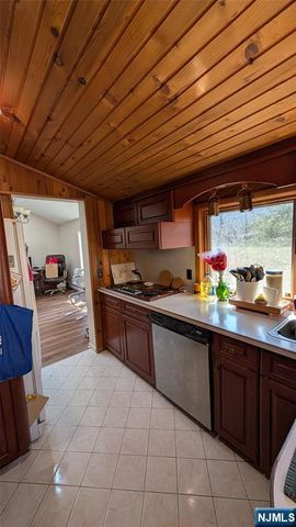 534 Hamburg Turnpike, West Milford, NJ 07480