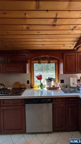 534 Hamburg Turnpike, West Milford, NJ 07480