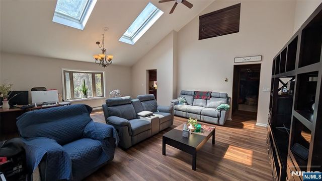 534 Hamburg Turnpike, West Milford, NJ 07480